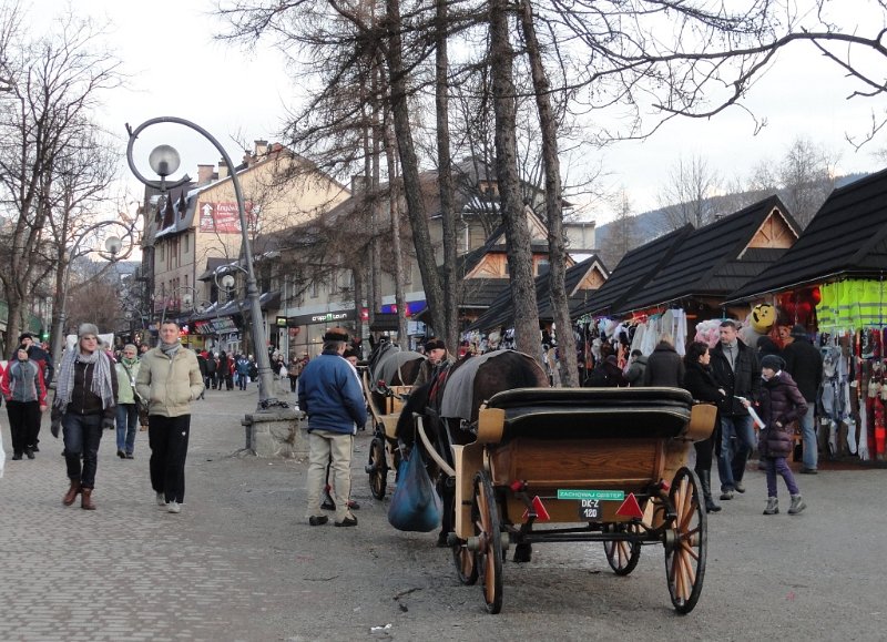 DSC01526 01.JPG - A hintós városnézésnél  jobban szeretem az esti, lovasszános, fáklyás kirándulásokat. 